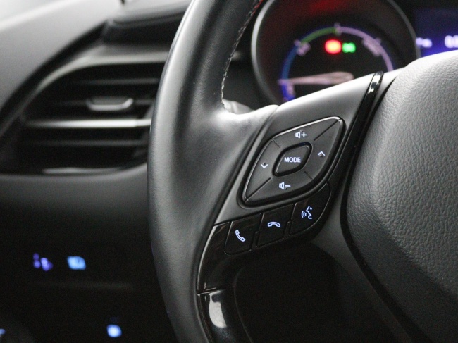 Toyota C-HR - 1.8 Hybrid Dynamic