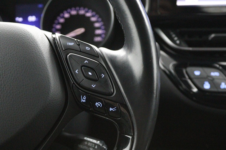 Toyota C-HR - 1.8 Hybrid Dynamic 21