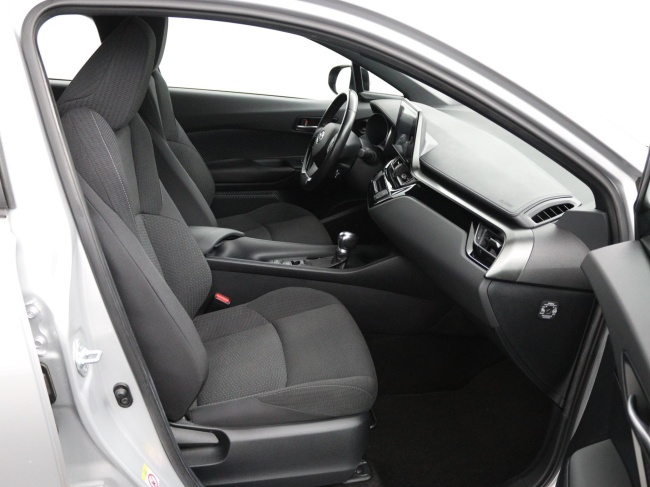 Toyota C-HR - 1.8 Hybrid Dynamic