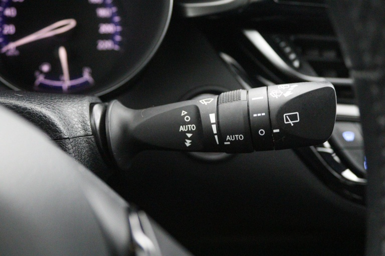 Toyota C-HR - 1.8 Hybrid Dynamic 30