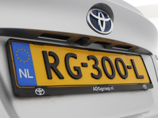 Toyota C-HR - 1.8 Hybrid Dynamic