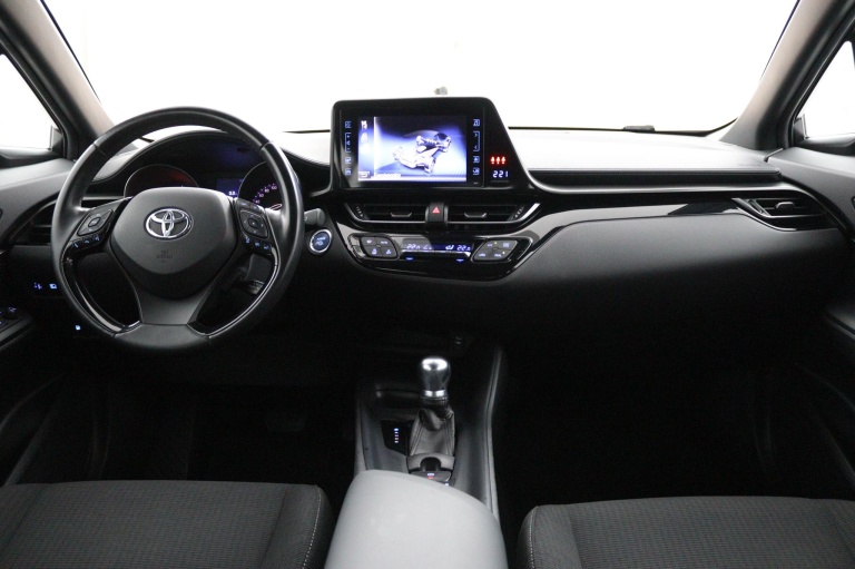 Toyota C-HR - 1.8 Hybrid Dynamic 4