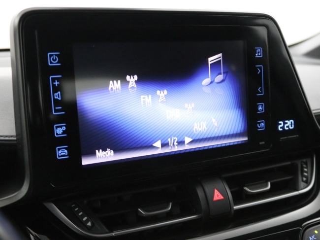 Toyota C-HR - 1.8 Hybrid Dynamic