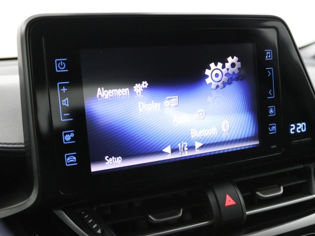 Toyota C-HR - 1.8 Hybrid Dynamic