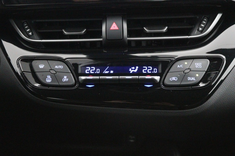 Toyota C-HR - 1.8 Hybrid Dynamic 7