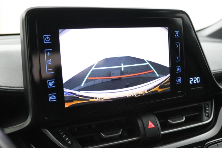 Toyota C-HR - 1.8 Hybrid Dynamic 9