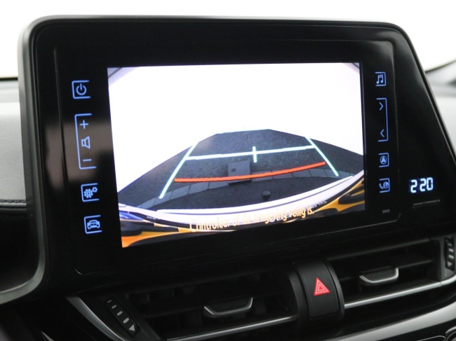 Toyota C-HR - 1.8 Hybrid Dynamic