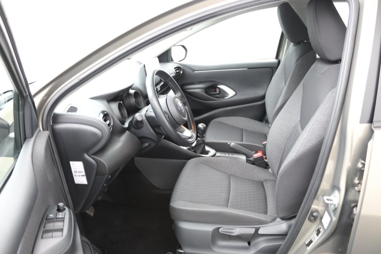 Toyota Yaris - 1.5 VVT-i Business Plus 17