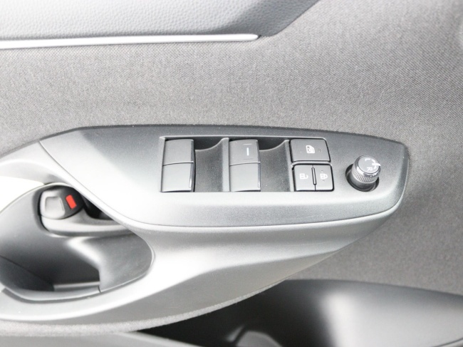 Toyota Yaris - 1.5 VVT-i Business Plus