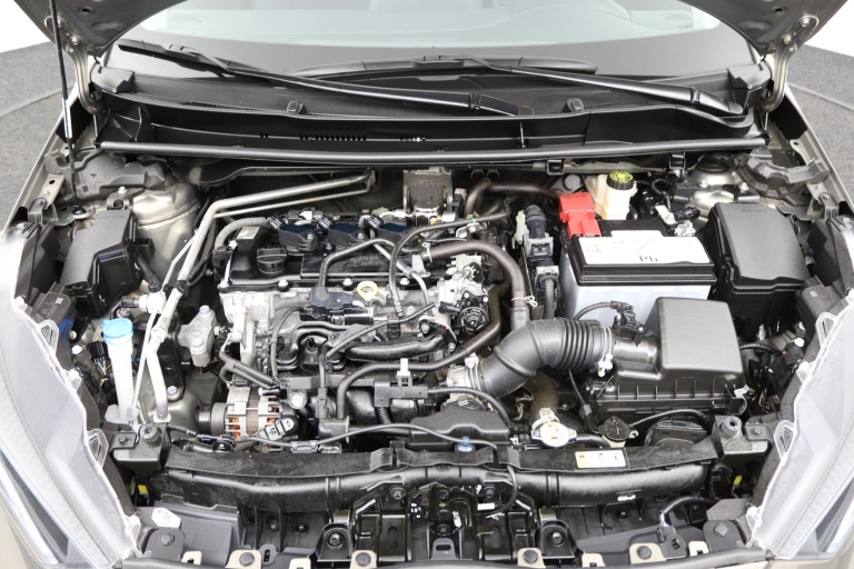 Toyota Yaris - 1.5 VVT-i Business Plus 33