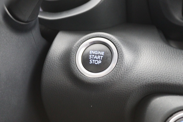 Toyota Yaris - 1.5 VVT-i Business Plus 37