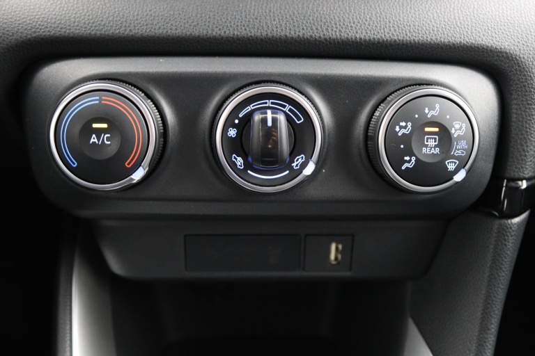 Toyota Yaris - 1.5 VVT-i Business Plus 7