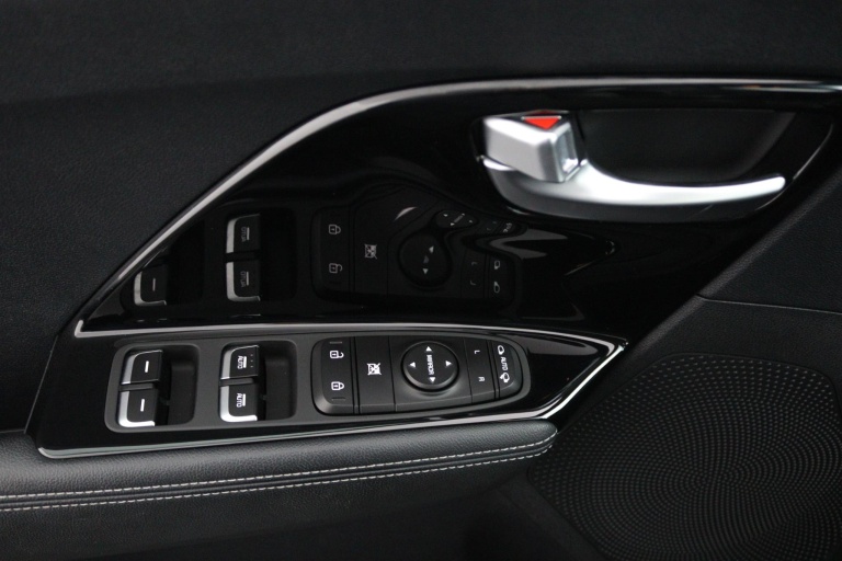 Kia Niro - 1.6 GDi Hybrid DynamicPlusLine 24