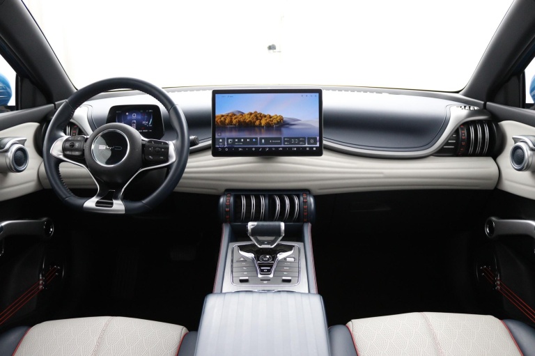 BYD ATTO 3 - Comfort 60 kWh 4