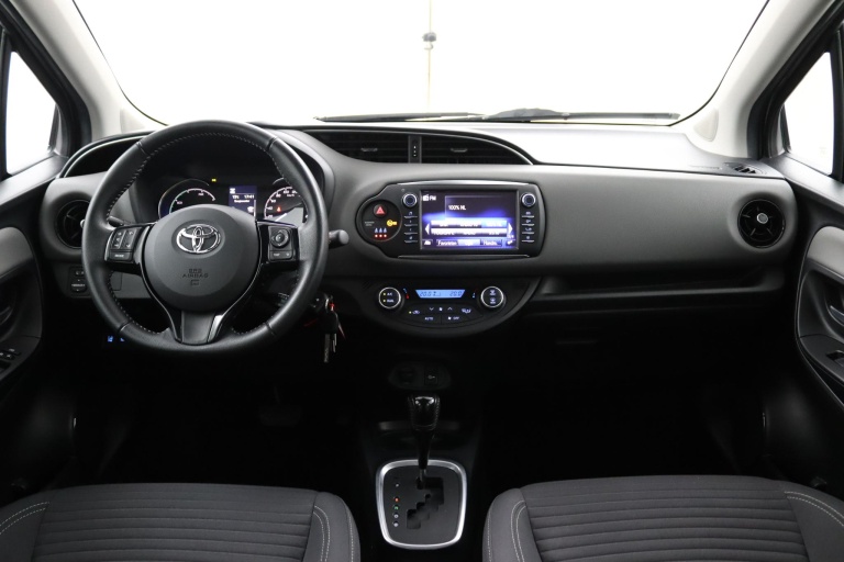 Toyota Yaris - 1.5 Hybrid Energy 11