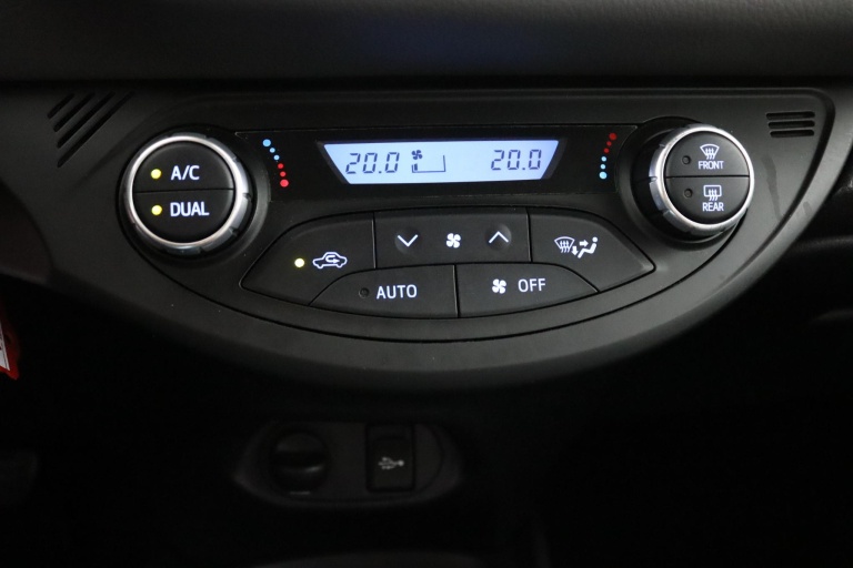 Toyota Yaris - 1.5 Hybrid Energy 16