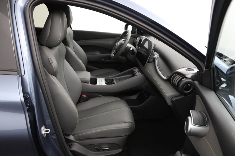 BYD ATTO 3 EVO - Design 74.8 kWh 18