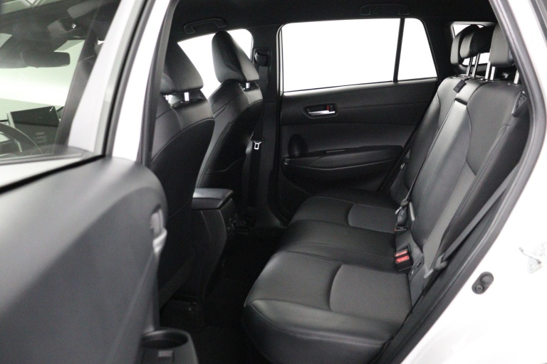 Toyota Corolla Cross - 2.0 High Power Hybrid First Edition 15