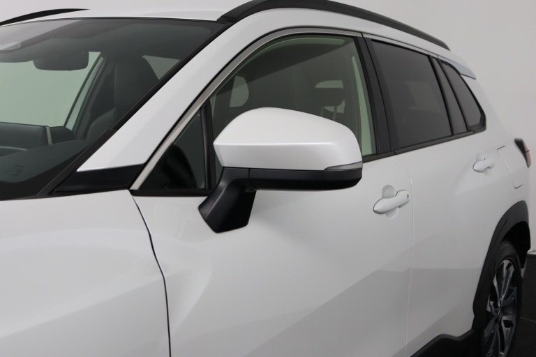 Toyota Corolla Cross - 2.0 High Power Hybrid First Edition 34