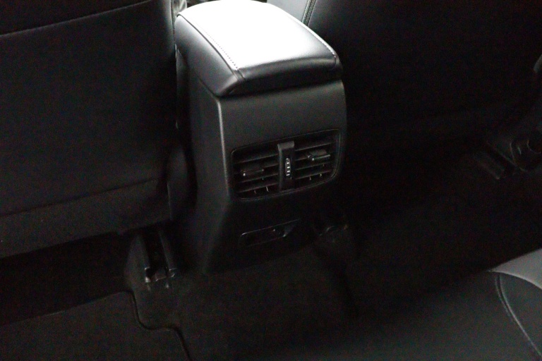 Toyota Corolla Cross - 2.0 High Power Hybrid First Edition 39