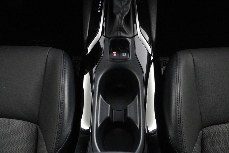 Toyota Corolla Cross - 2.0 High Power Hybrid First Edition 55