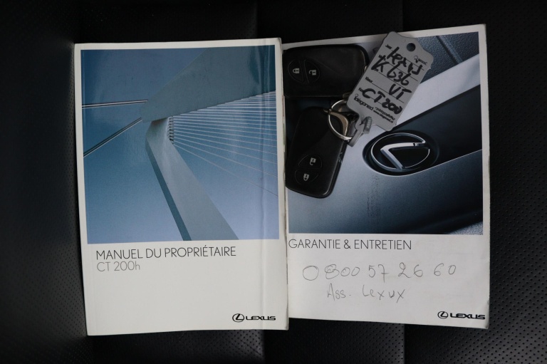 Lexus CT - 200h Luxury Line 10