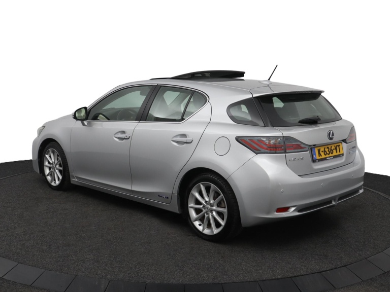 Lexus CT - 200h Luxury Line 11