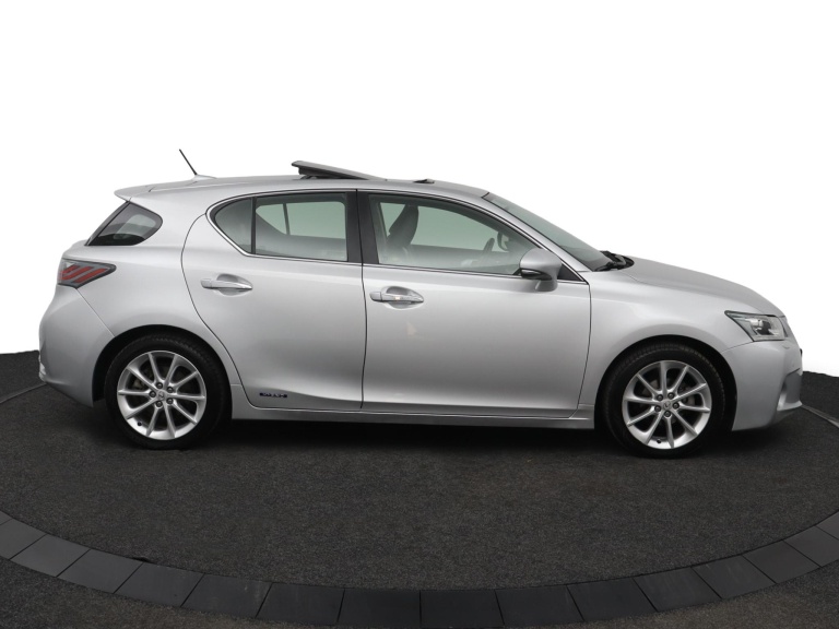Lexus CT - 200h Luxury Line 12