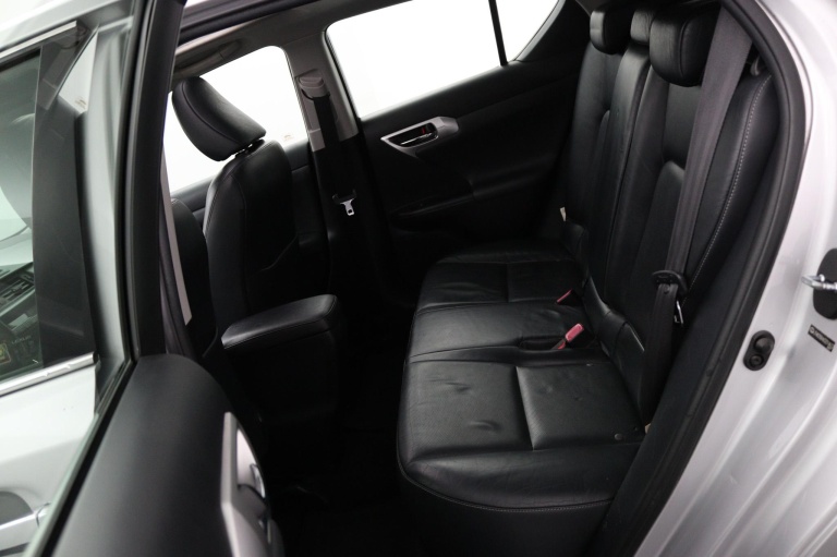 Lexus CT - 200h Luxury Line 17