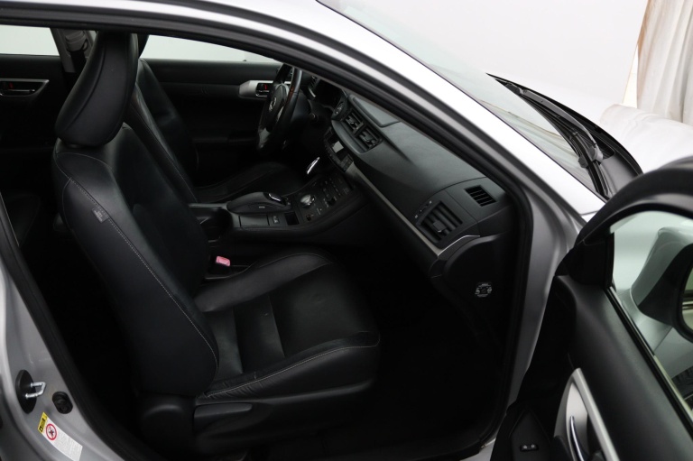 Lexus CT - 200h Luxury Line 21