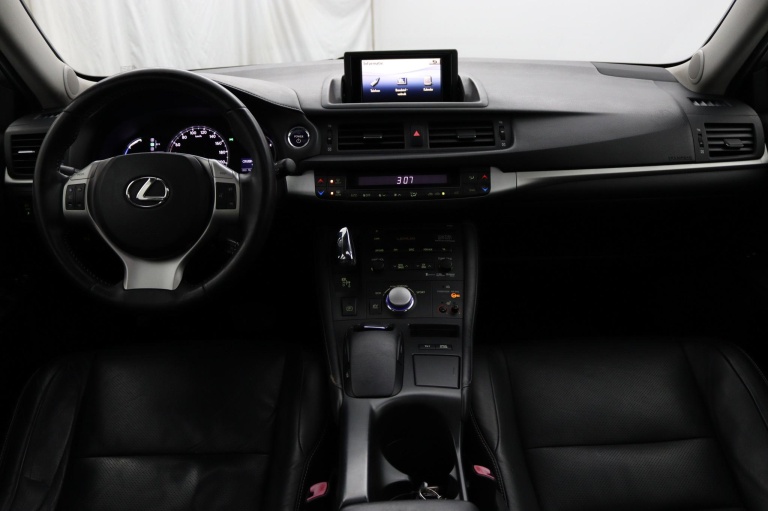 Lexus CT - 200h Luxury Line 4