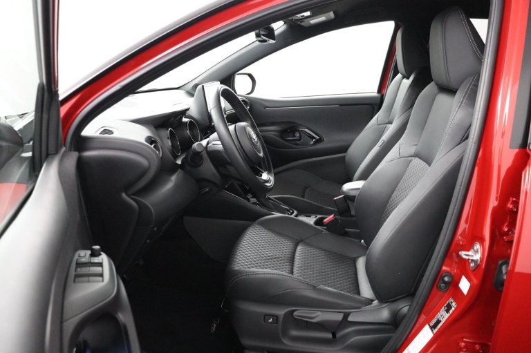 Toyota Yaris - 1.5 Hybrid Executive 17