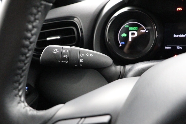 Toyota Yaris - 1.5 Hybrid Executive 33