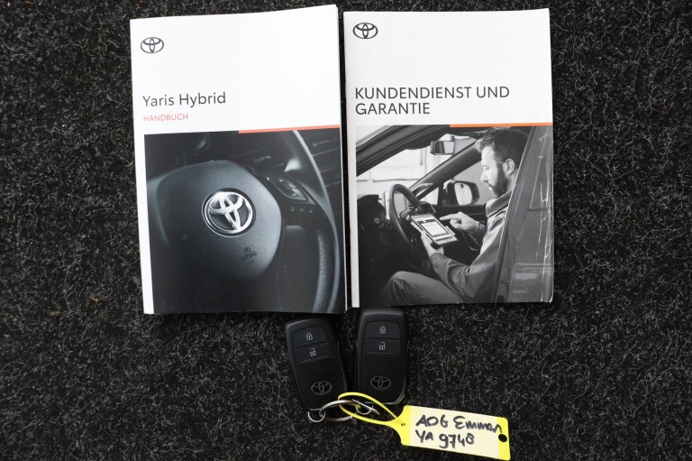 Toyota Yaris - 1.5 Hybrid Launch Edition 11