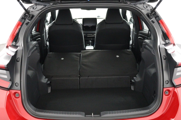 Toyota Yaris - 1.5 Hybrid Launch Edition 26