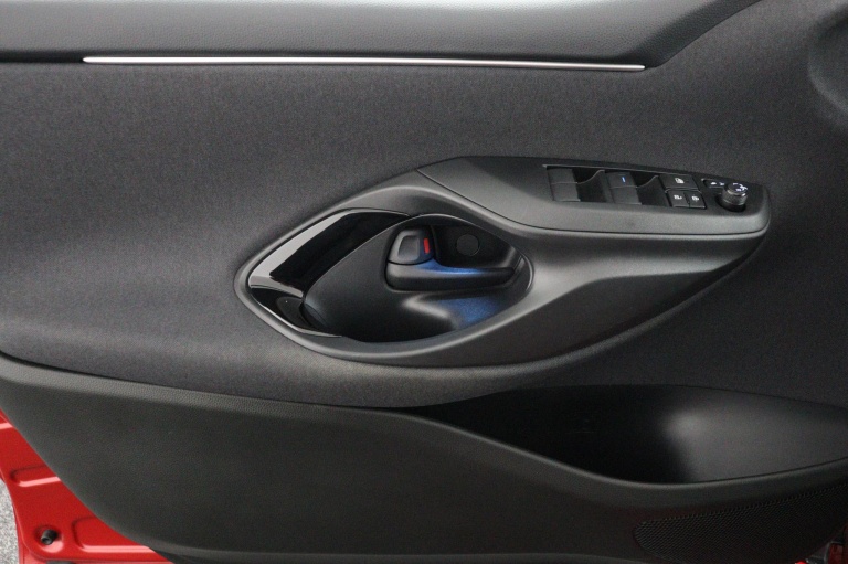 Toyota Yaris - 1.5 Hybrid Launch Edition 29