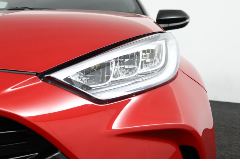 Toyota Yaris - 1.5 Hybrid Launch Edition 38