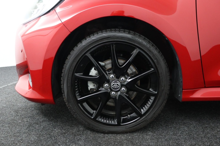 Toyota Yaris - 1.5 Hybrid Launch Edition 40