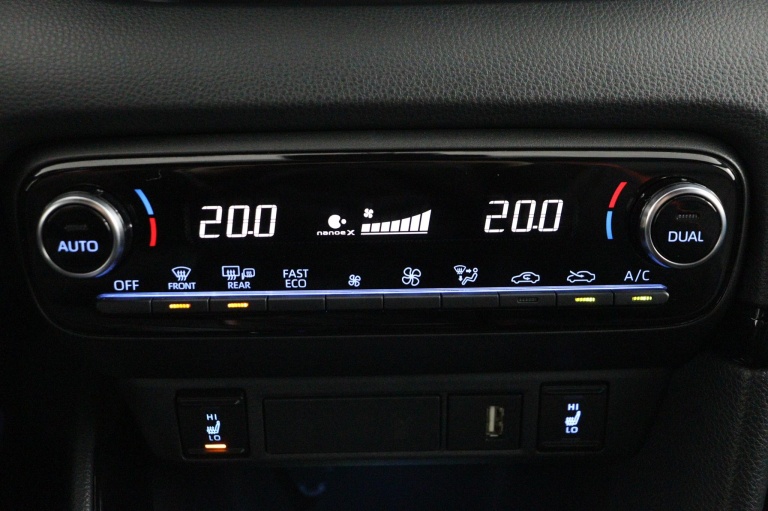 Toyota Yaris - 1.5 Hybrid Launch Edition 7