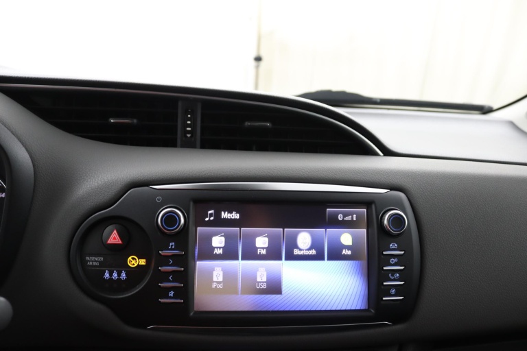 Toyota Yaris - 1.5 Hybrid Active Navigatiesysteem 14