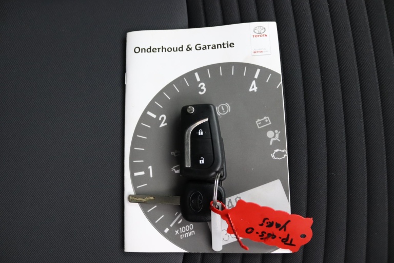 Toyota Yaris - 1.5 Hybrid Active Navigatiesysteem 17
