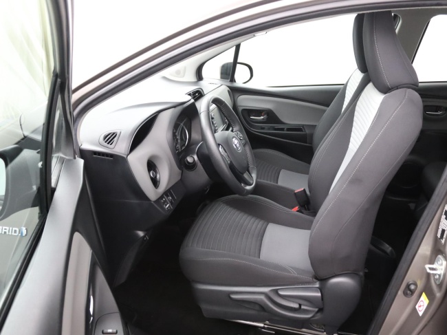 Toyota Yaris - 1.5 Hybrid Active Navigatiesysteem