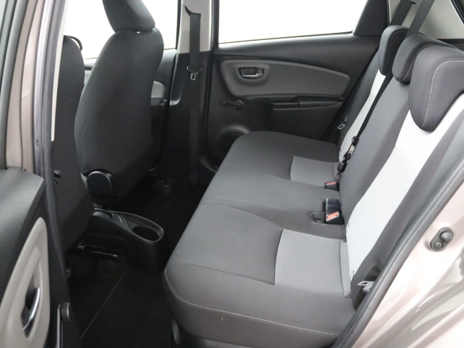 Toyota Yaris - 1.5 Hybrid Active Navigatiesysteem