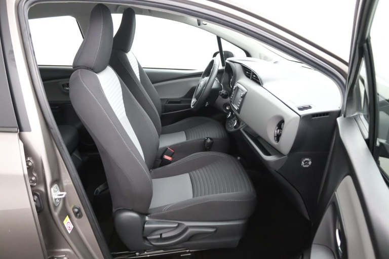 Toyota Yaris - 1.5 Hybrid Active Navigatiesysteem 24