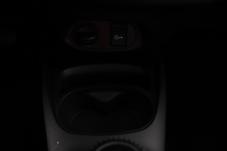 Toyota Yaris - 1.5 Hybrid Active Navigatiesysteem 37