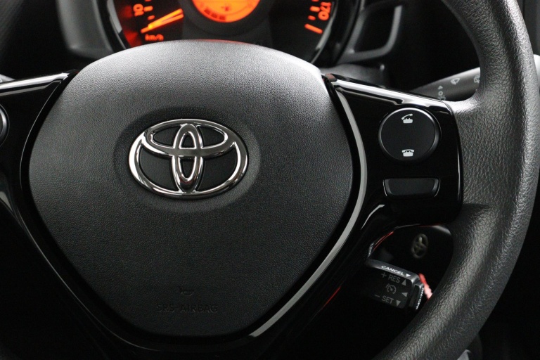 Toyota Aygo - 1.0 VVT-i x-fun 19