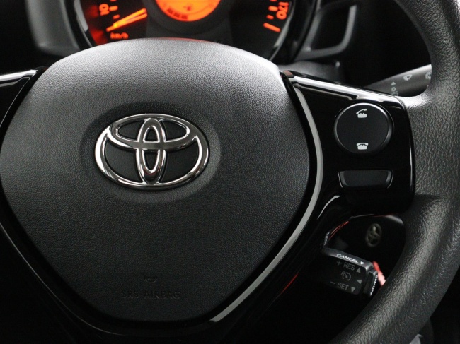 Toyota Aygo - 1.0 VVT-i x-fun