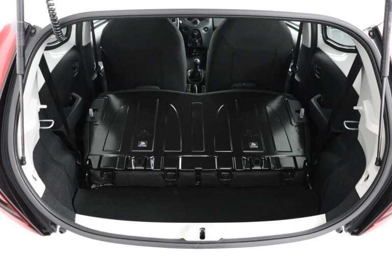 Toyota Aygo - 1.0 VVT-i x-fun 23