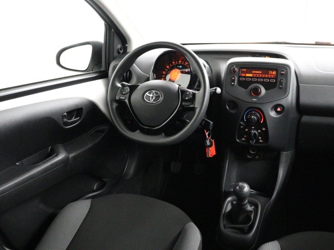 Toyota Aygo - 1.0 VVT-i x-fun