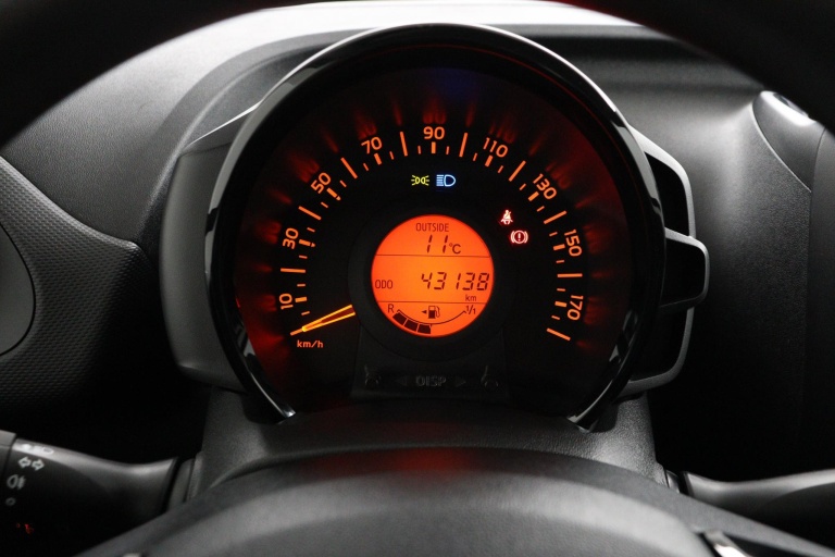 Toyota Aygo - 1.0 VVT-i x-fun 6